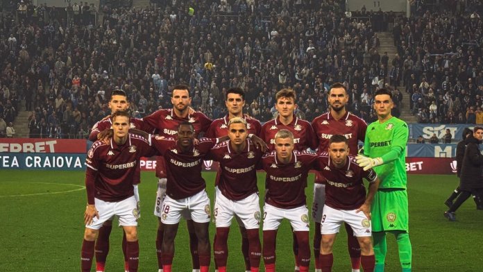 Bătaie între fani la partida Rapidului: patru indivizi scoși, două sancționate Bătaie între fani la partida Rapidului: patru indivizi scoși, două sancționate