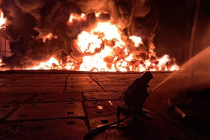 Atacuri rusești îndreptate către porturile ucrainene de la limita cu România / Date din radarele MApN / Alertă RO-Alert în Tulcea și Galați Atacuri rusești îndreptate către porturile ucrainene de la limita cu România / Date din radarele MApN / Alertă RO-Alert în Tulcea și Galați