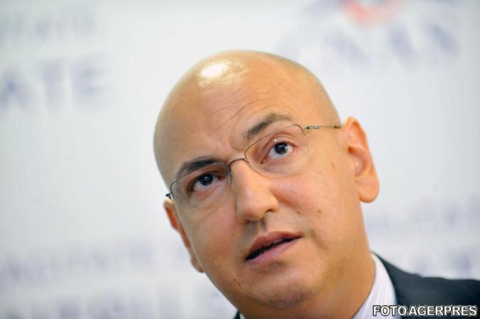 Instanța supremă a anulat condamnarea la 6 ani de închisoare a fostului șef al Casei de Asigurări de Sănătate Lucian Duță. Instanța supremă a anulat condamnarea la 6 ani de închisoare a fostului șef al Casei de Asigurări de Sănătate Lucian Duță.