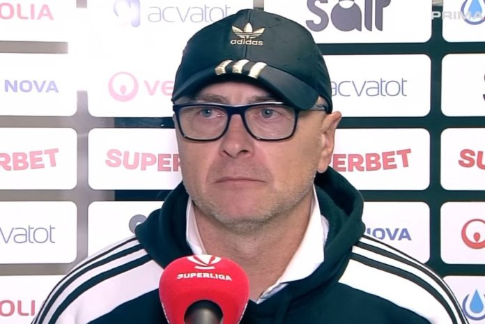 Leo Grozavu, înfuriat la interviu: „Acesta este motivul pentru care publicul nu vine la stadion” Leo Grozavu, înfuriat la interviu: „Acesta este motivul pentru care publicul nu vine la stadion”