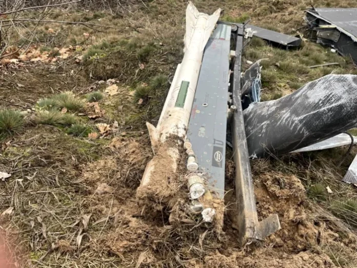 Noua Tactică a Rușilor pentru Avioanele F-16 ale Ucrainei: Montarea Rachetelor Aer-Aer R-60 pe Dronele Shahed Noua Tactică a Rușilor pentru Avioanele F-16 ale Ucrainei: Montarea Rachetelor Aer-Aer R-60 pe Dronele Shahed