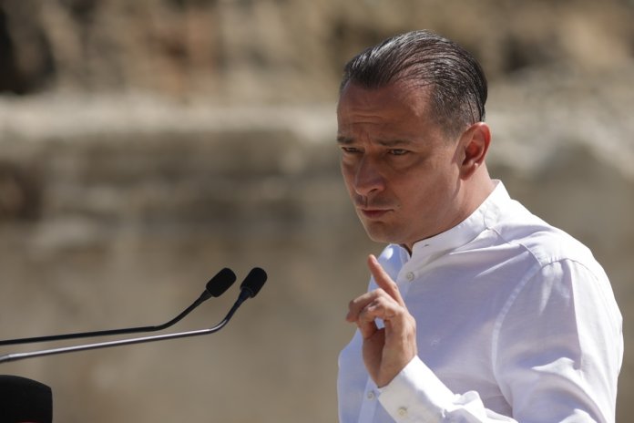 Primăria București: Un alt candidat renunță și își oferă sprijinul lui Daniel Băluță după Makaveli și Vlad Gheorghe Primăria București: Un alt candidat renunță și își oferă sprijinul lui Daniel Băluță după Makaveli și Vlad Gheorghe