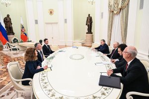 ULTIMUL MOMENT: Declarații ale Kremlinului după discuția de 5 ore dintre Putin și echipa lui Trump. Un mesaj pozitiv vs ULTIMUL MOMENT: Declarații ale Kremlinului după discuția de 5 ore dintre Putin și echipa lui Trump. Un mesaj pozitiv vs. „Mai sunt multe de realizat”