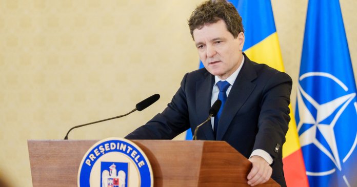 Un fost judecător CCR explică rațiunile pentru care referendumul în domeniul Justiției anunțat de Nicușor Dan „nu poate fi realizat” Un fost judecător CCR explică rațiunile pentru care referendumul în domeniul Justiției anunțat de Nicușor Dan „nu poate fi realizat”