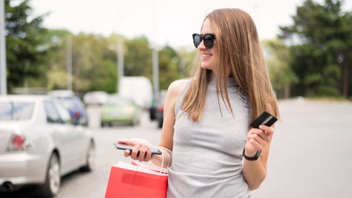 Pot plăti închirierea unei masini cu un card de debit? Pot plăti închirierea unei masini cu un card de debit?