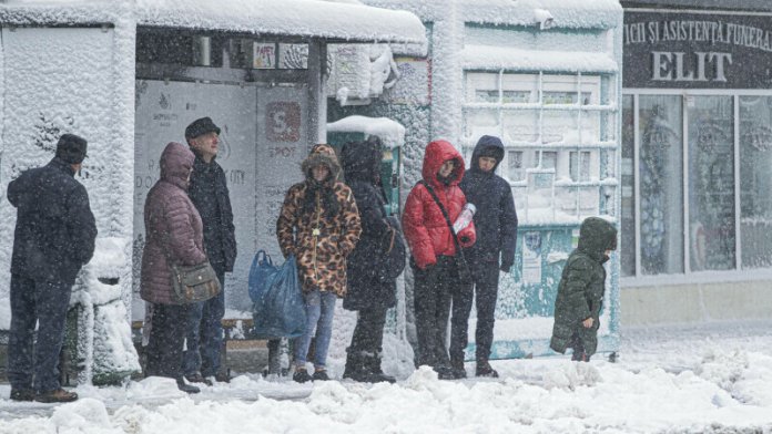 Când se va încălzi vremea în România Când se va încălzi vremea în România. Previziunile meteorologice pentru următoarele două săptămâni