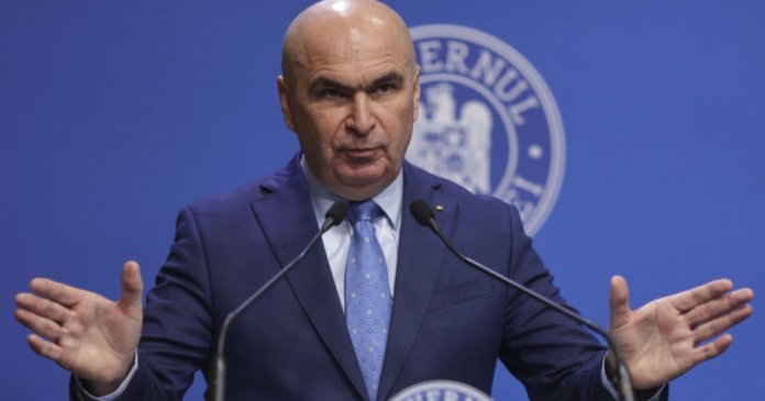 Ilie Bolojan anunță un buget pentru „reînviere”: deficit de „puțin peste 6%”, fonduri europene pentru investiții și inflație în declin. Ilie Bolojan anunță un buget pentru „reînviere”: deficit de „puțin peste 6%”, fonduri europene pentru investiții și inflație în declin.