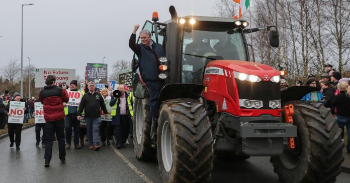 Irineu Darău, ministrul Economiei, despre acordul UE-Mercosur: „Va impulsiona exporturile Irineu Darău, ministrul Economiei, despre acordul UE-Mercosur: „Va impulsiona exporturile. România are nevoie de piețe noi”