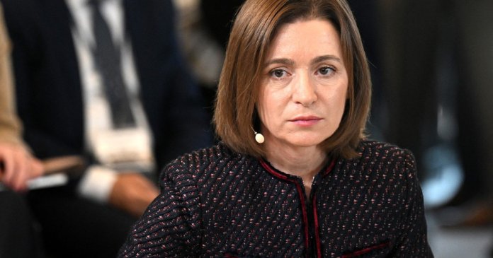 Maia Sandu, acuzată de trădare. Socialiștii lui Igor Dodon cer o investigație penală după declarațiile referitoare la unirea cu România. Maia Sandu, acuzată de trădare. Socialiștii lui Igor Dodon cer o investigație penală după declarațiile referitoare la unirea cu România.