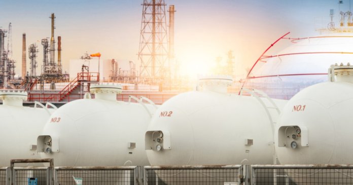 „Ministrul Energiei: România se află astăzi în fruntea producătorilor de gaze naturale din UE. Comentarii referitoare la rezervele de gaze „Ministrul Energiei: România se află astăzi în fruntea producătorilor de gaze naturale din UE. Comentarii referitoare la rezervele de gaze.”