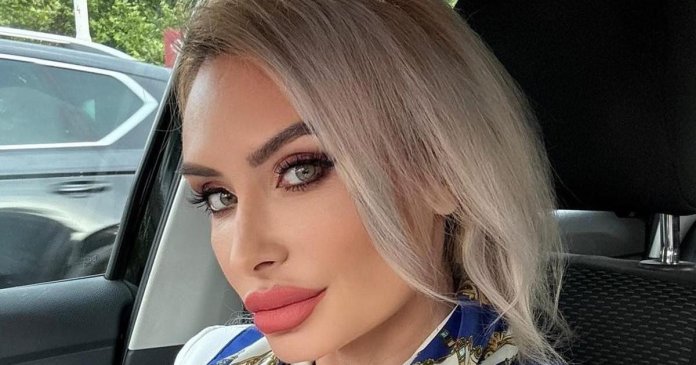 O membră PNL Sector 1 și un fals general SIE, prinși în experiență cu 60 O membră PNL Sector 1 și un fals general SIE, prinși în experiență cu 60.000 de euro de către procurorii DNA