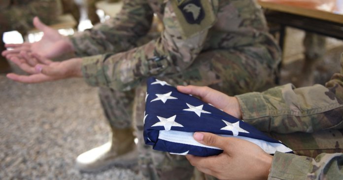 Veteranii NATO, indignați de comentariile lui Trump referitoare la Afganistan: „A trecut peste limită Veteranii NATO, indignați de comentariile lui Trump referitoare la Afganistan: „A trecut peste limită. Am oferit sânge pentru această alianță”