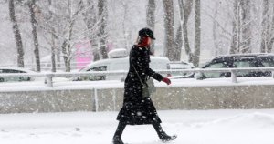 Meteorologii anticipează frig, precipitații sub formă de ninsoare și un strat de zăpadă de 9 centimetri în București. Previziunea pentru zilele următoare. Meteorologii anticipează frig, precipitații sub formă de ninsoare și un strat de zăpadă de 9 centimetri în București. Previziunea pentru zilele următoare.