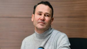 Robert Negoiță se întoarce la Primărie și a fost scutit de cauțiunea de 800.000 de lei. Tribunalul... Robert Negoiță se întoarce la Primărie și a fost scutit de cauțiunea de 800.000 de lei. Tribunalul...