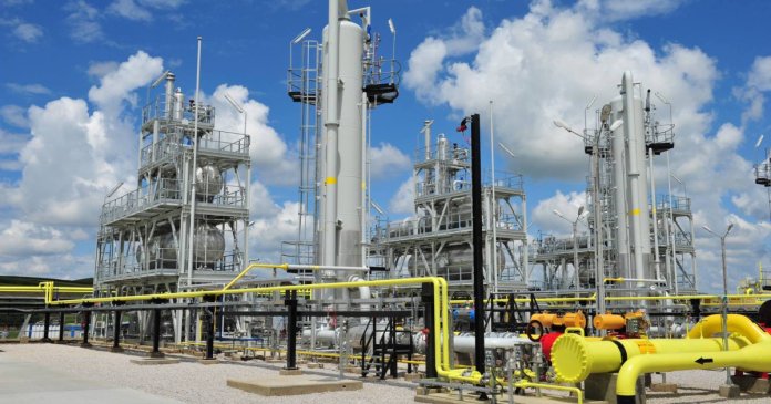 Strategii pe piața gazelor: Romgaz introduce oferte bazate pe modelul Hidroelectrica, având potențialul de a influența prețurile. Strategii pe piața gazelor: Romgaz introduce oferte bazate pe modelul Hidroelectrica, având potențialul de a influența prețurile.