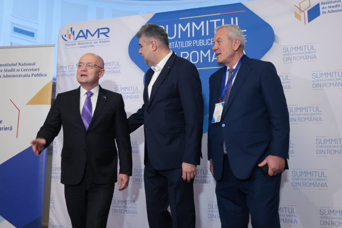 Un lider PSD îl blamează pe Ciolacu și îi transmite o notificare lui Sorin Grindeanu: „Ai făcut sau nu un deficit de 9,3%? 30 de miliarde de euro, irosiți ca la câini” Un lider PSD îl blamează pe Ciolacu și îi transmite o notificare lui Sorin Grindeanu: „Ai făcut sau nu un deficit de 9,3%? 30 de miliarde de euro, irosiți ca la câini”