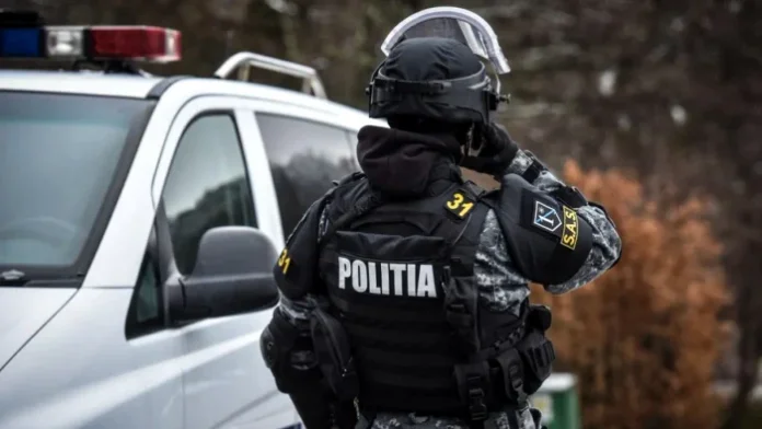 Văduva lui Gabriel Cotabiță, arestată în legătură cu cazul de proxenetism din București, făcea promovare pe internet tinerelor și salonului pe care îl administra. Văduva lui Gabriel Cotabiță, arestată în legătură cu cazul de proxenetism din București, făcea promovare pe internet tinerelor și salonului pe care îl administra.