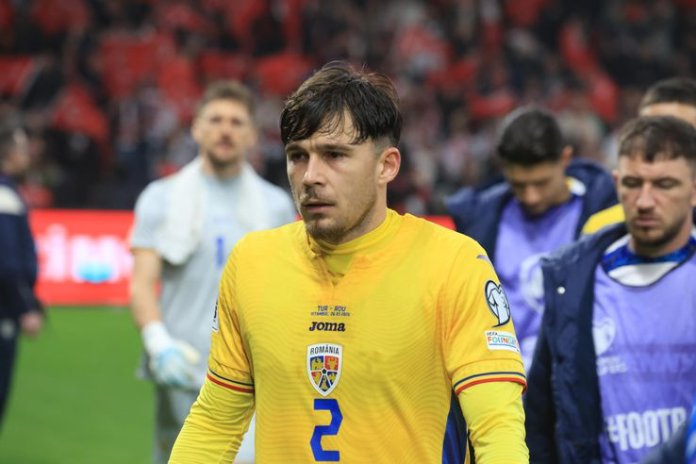 Gigi Becali a intervenit în direct după meciul Turcia - România: „Pe Hagi nu o să-l vedeți NICIODATĂ jucând alături de ei doi” Gigi Becali a intervenit în direct după meciul Turcia - România: „Pe Hagi nu o să-l vedeți NICIODATĂ jucând alături de ei doi”