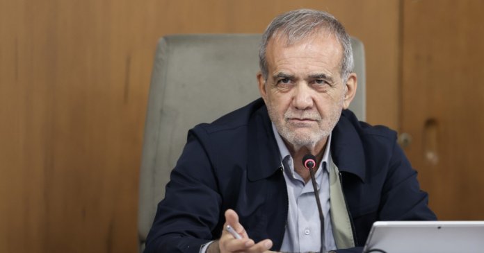 Iranul își exprimă regretul față de vecini pentru bombardamente și stabilește condiții pentru a opri atacurile. Iranul își exprimă regretul față de vecini pentru bombardamente și stabilește condiții pentru a opri atacurile.