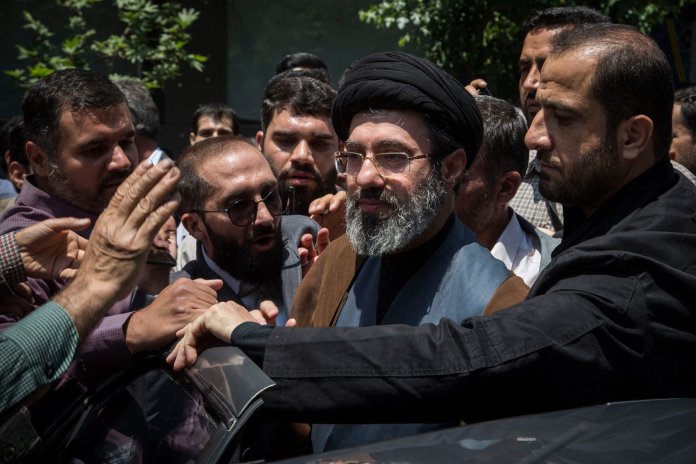 Mojtaba Khamenei, noul conducător suprem al Iranului, „este rănit, probabil mutilat” – ultimele știri din SUA. Mojtaba Khamenei, noul conducător suprem al Iranului, „este rănit, probabil mutilat” – ultimele știri din SUA.