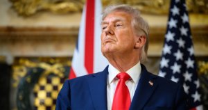 Trump declară că liderii din Iran cer discuții cu SUA, în urma morții lui Khamenei: „Ar fi trebuit să acționeze mai... Trump declară că liderii din Iran cer discuții cu SUA, în urma morții lui Khamenei: „Ar fi trebuit să acționeze mai...