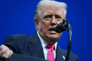 Donald Trump, comunicat vehement către Iran: „Deschideți nenorocita de strâmtoare, nebuni nelegiuiți” Donald Trump, comunicat vehement către Iran: „Deschideți nenorocita de strâmtoare, nebuni nelegiuiți”
