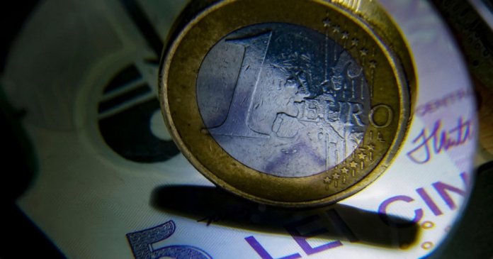 Euro ajunge la un maxim istoric: BNR raportează un curs de 5,14 lei în această zi Euro ajunge la un maxim istoric: BNR raportează un curs de 5,14 lei în această zi