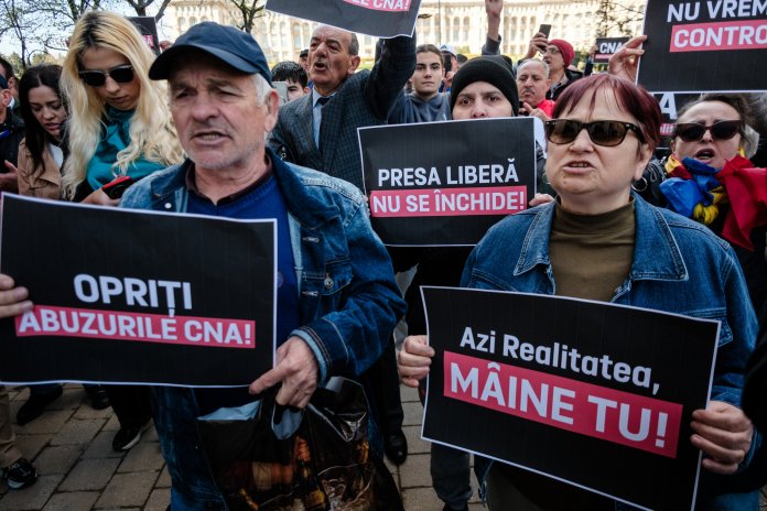 Realitatea Plus răspunde după hotărârea CNA de a închide televiziunea. Afirmările avocatului canalului. Realitatea Plus răspunde după hotărârea CNA de a închide televiziunea. Afirmările avocatului canalului.