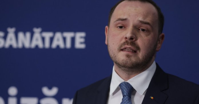 Rogobete: O variantă posibilă ar fi compensarea sumei de trei miliarde de lei către Pfizer cu alte tratamente... Rogobete: O variantă posibilă ar fi compensarea sumei de trei miliarde de lei către Pfizer cu alte tratamente...