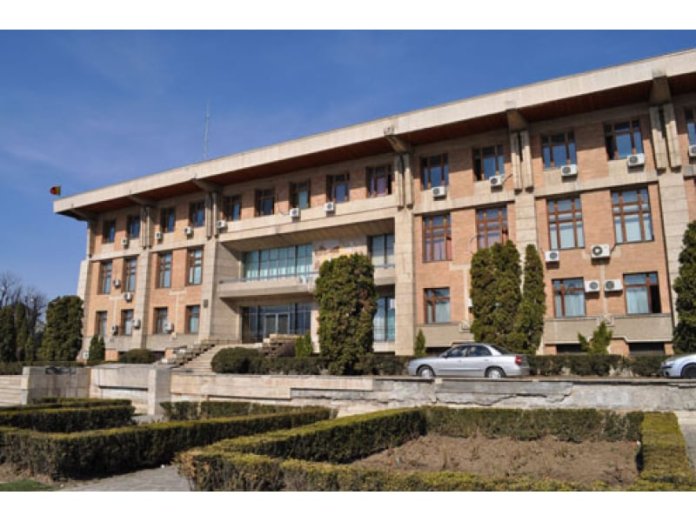 Statul român cheltuie milioane de euro pentru închirieri la clădiri nefolosite Statul român cheltuie milioane de euro pentru închirieri la clădiri nefolosite. Situația Registrului Comerțului și a deputatului PSD