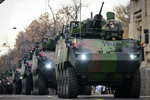 Incident rutier în care au fost implicate trei vehicule blindate Piranha. Conducătorii auto au fost testați cu ajutorul vialelor. Incident rutier în care au fost implicate trei vehicule blindate Piranha. Conducătorii auto au fost testați cu ajutorul vialelor.