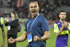 Ioan Varga îi transmite lui Daniel Pancu: „Îi solicit scuzele public! Sunt mândru de el și îl doresc în continuare” Ioan Varga îi transmite lui Daniel Pancu: „Îi solicit scuzele public! Sunt mândru de el și îl doresc în continuare”