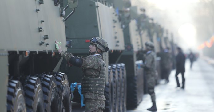 Săptămână crucială pentru dotarea României: MApN a parafat numai 3 din 15 acorduri prin SAFE și se confruntă cu amenințări... Săptămână crucială pentru dotarea României: MApN a parafat numai 3 din 15 acorduri prin SAFE și se confruntă cu amenințări...