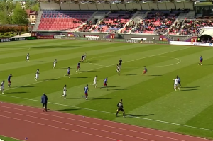 Scenă în prelungiri la Chindia - Steaua, rezultatul 1-2! Oprița se îndreaptă spre Peluza Sud Scenă în prelungiri la Chindia - Steaua, rezultatul 1-2! Oprița se îndreaptă spre Peluza Sud