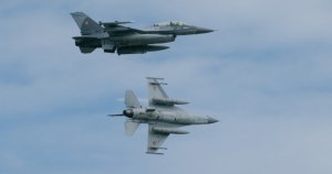Un avion F-16 din România a interceptat o dronă din Ucraina în Estonia. Ministrul Apărării eston: „Am activat... Un avion F-16 din România a interceptat o dronă din Ucraina în Estonia. Ministrul Apărării eston: „Am activat...