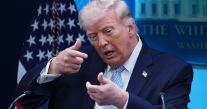Cel mai în vârstă președinte ales al SUA aniversează 80 de ani, dar nu vârsta lui Trump îl îngrijorează pe... Cel mai în vârstă președinte ales al SUA aniversează 80 de ani, dar nu vârsta lui Trump îl îngrijorează pe...