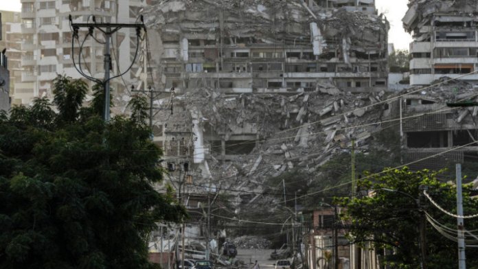 Numărul deceselor cauzate de seismele din Venezuela atinge cifra de 1.430, iar daunele sunt evaluate la 7 miliarde de dolari. Numărul deceselor cauzate de seismele din Venezuela atinge cifra de 1.430, iar daunele sunt evaluate la 7 miliarde de dolari.