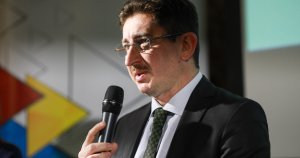 Zece bănci de top au fost penalizate cu 710 milioane de euro pentru influențarea ROBOR, anunță Consiliul... Zece bănci de top au fost penalizate cu 710 milioane de euro pentru influențarea ROBOR, anunță Consiliul...