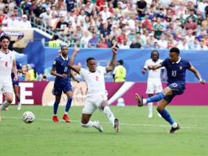 Franța - Anglia 0-2, ACUM, digisport.ro | Meciul pentru locul trei în Cupa Mondială 2026. Spectacol britanic Franța - Anglia 0-2, ACUM, digisport.ro | Meciul pentru locul trei în Cupa Mondială 2026. Spectacol britanic. GOOL Konsa