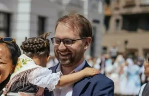 Ilie Bolojan întrerupe vacanța legislatorilor pentru legislația PNRR Ilie Bolojan întrerupe vacanța legislatorilor pentru legislația PNRR