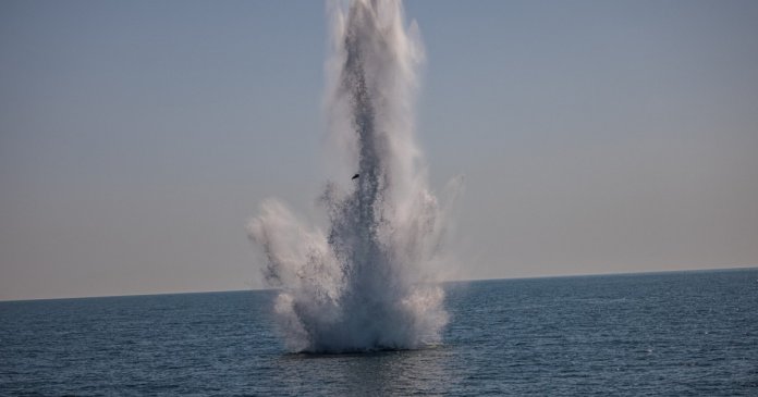 Radu Miruță: Încă cinci drone navale eliminate în Marea Neagră Radu Miruță: Încă cinci drone navale eliminate în Marea Neagră. „Unele erau dotate cu explozibil, altele nu”