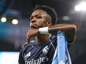 Vinicius pregătit pentru ”cel mai important transfer al anului”: Real Madrid a hotărât și a comunicat data - 27 iulie! Vinicius pregătit pentru ”cel mai important transfer al anului”: Real Madrid a hotărât și a comunicat data - 27 iulie!