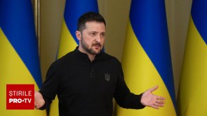 Zelenski susține că Rusia se pregătește să primească 30.000 de militari nord-coreeni și să își lărgească mobilizarea. Zelenski susține că Rusia se pregătește să primească 30.000 de militari nord-coreeni și să își lărgească mobilizarea.